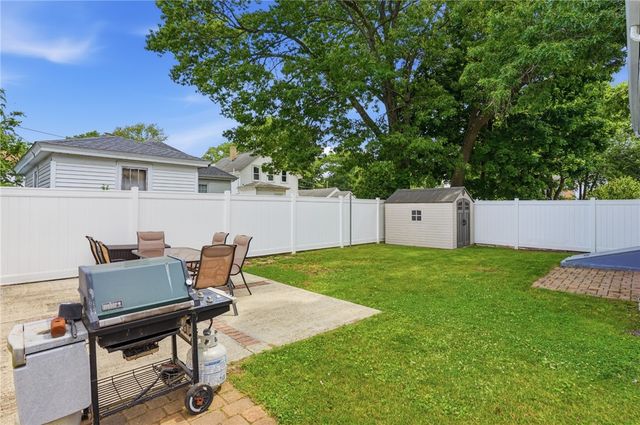 31 Cecile Street, Lincoln, RI 02865