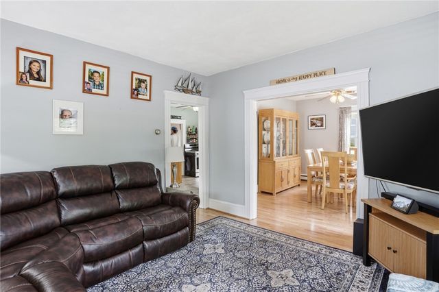 31 Cecile Street, Lincoln, RI 02865