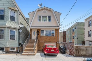 1 Kingsland Avenue, Harrison, NJ 07029