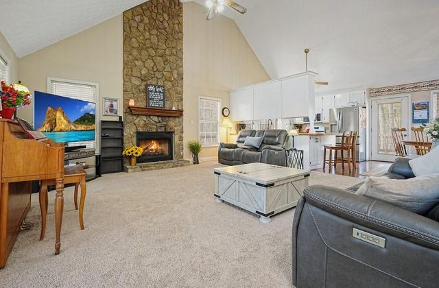 1260 Fields Chapel Road, Canton, GA 30114