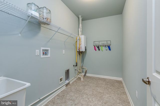 3797 DORCHESTER DR, Williamstown, NJ 08094
