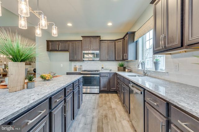 3797 DORCHESTER DR, Williamstown, NJ 08094