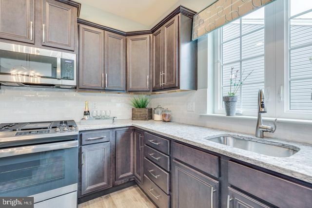 3797 DORCHESTER DR, Williamstown, NJ 08094