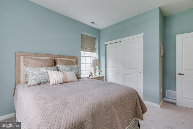 3797 DORCHESTER DR, Williamstown, NJ 08094