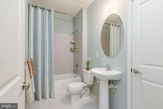 3797 DORCHESTER DR, Williamstown, NJ 08094