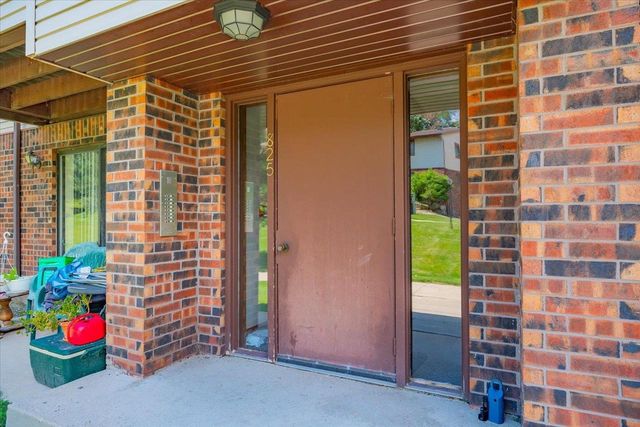 825 N Gammon Road, Madison, WI 53717