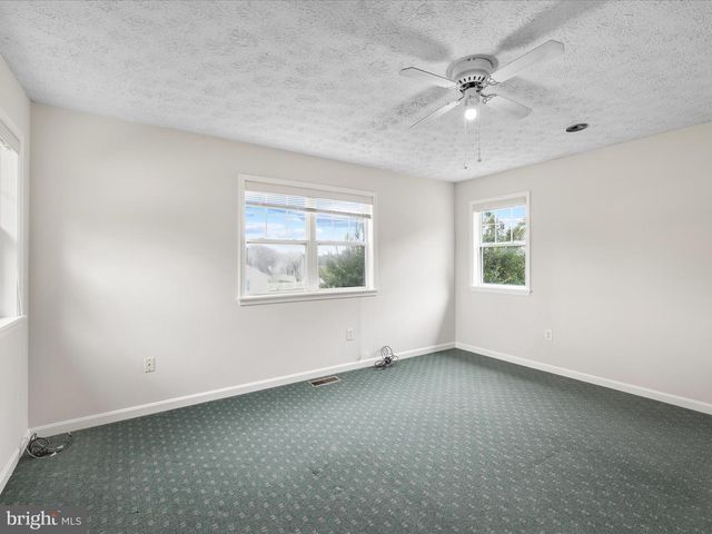 5 NEPTUNE DR, Frankford, DE 19945