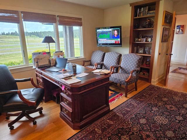 91146 Pioneer Farm Road, Warrenton, OR 97146