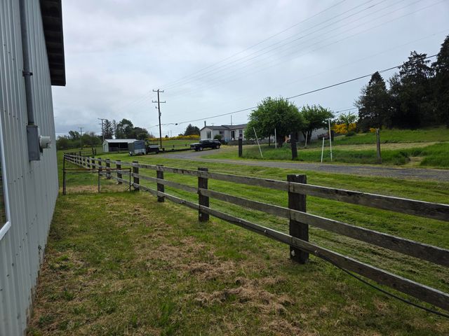 91146 Pioneer Farm Road, Warrenton, OR 97146