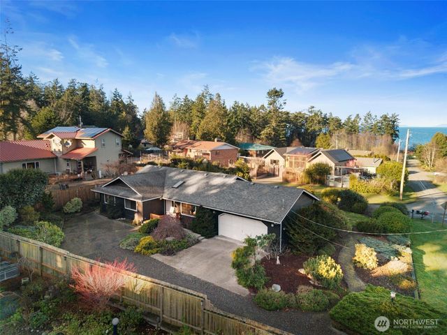 909 55th Street, Port Townsend, WA 98368