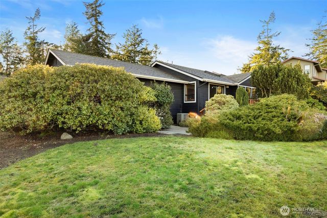 909 55th Street, Port Townsend, WA 98368