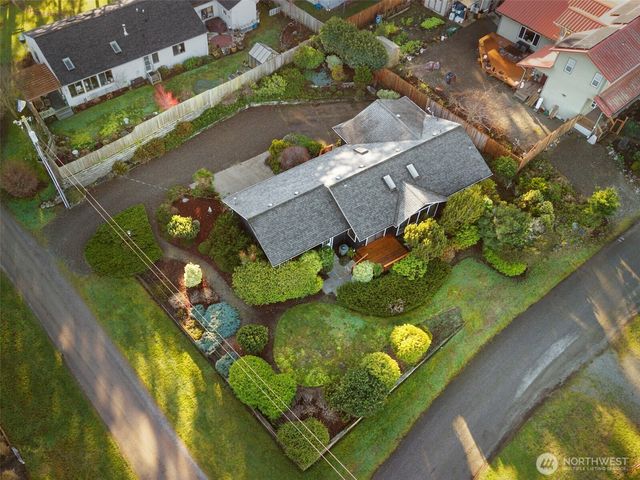 909 55th Street, Port Townsend, WA 98368