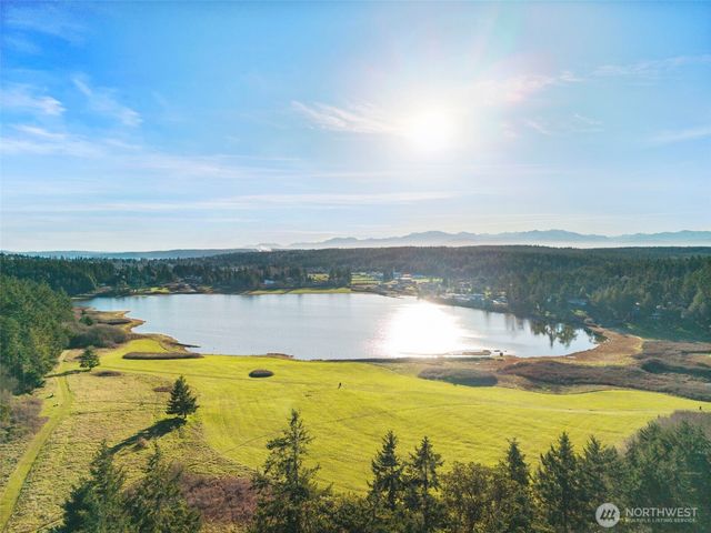 909 55th Street, Port Townsend, WA 98368