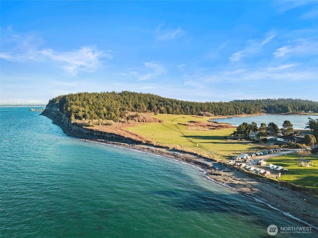 909 55th Street, Port Townsend, WA 98368