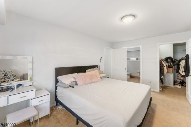 660 N Broad St 8, Elizabeth City, NJ 07208