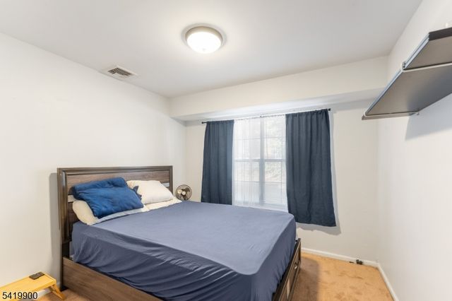 660 N Broad St 8, Elizabeth City, NJ 07208