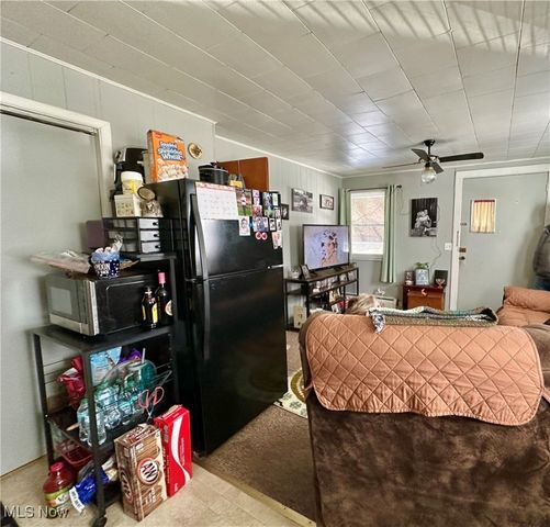 1132 Woodland Avenue NE, Warren, OH 44483