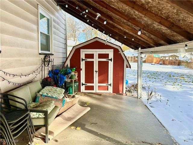 1132 Woodland Avenue NE, Warren, OH 44483