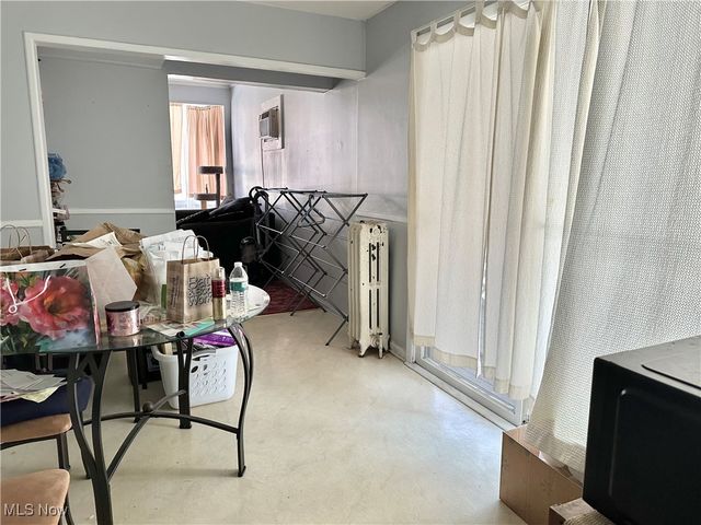 1132 Woodland Avenue NE, Warren, OH 44483