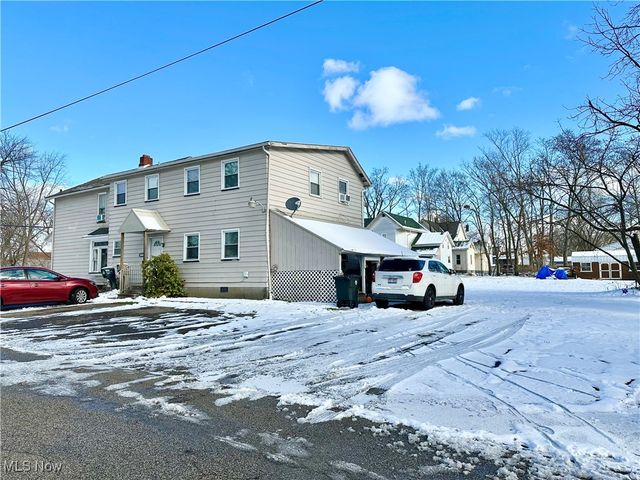 1132 Woodland Avenue NE, Warren, OH 44483