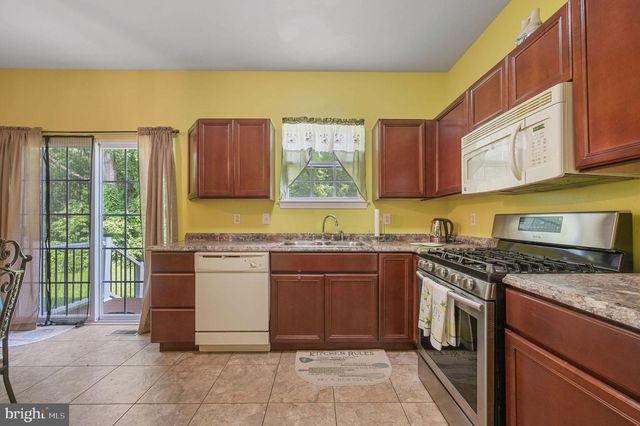 14 W GOLDINGER RD, Dover, DE 19904