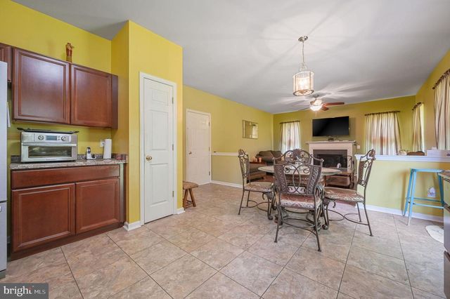 14 W GOLDINGER RD, Dover, DE 19904