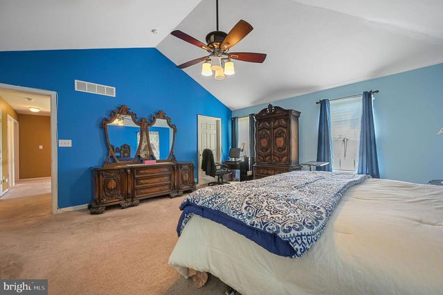 14 W GOLDINGER RD, Dover, DE 19904