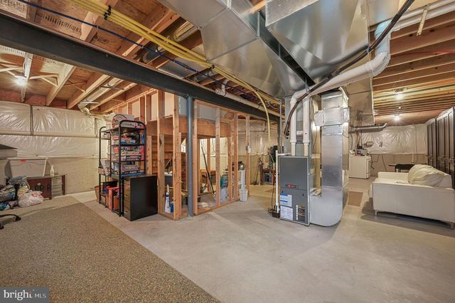 14 W GOLDINGER RD, Dover, DE 19904