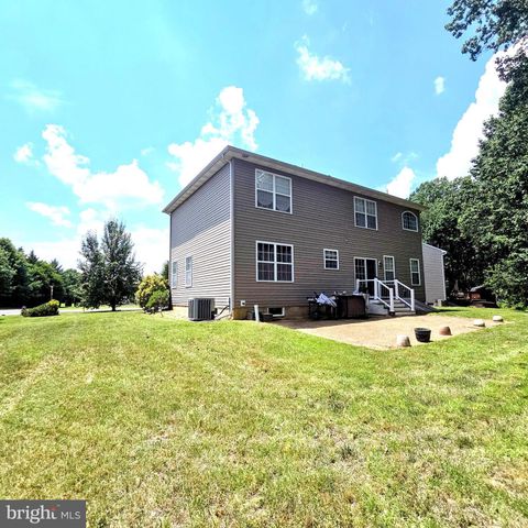 14 W GOLDINGER RD, Dover, DE 19904