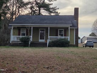 727 N Orange Street, Coats, NC 27521