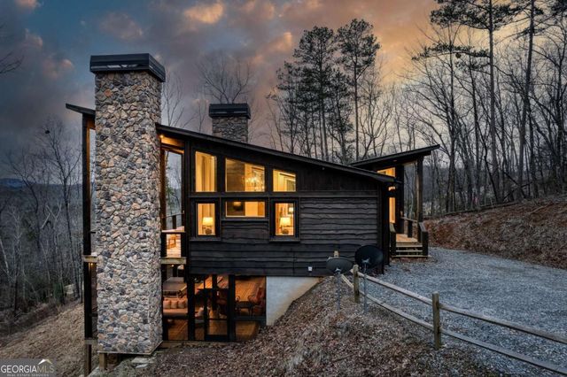 49 Chestnut Overlook 11, Blue Ridge, GA 30513