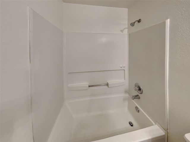 9626 Eaglewood Glen Trail, Sugar Land, TX 77498
