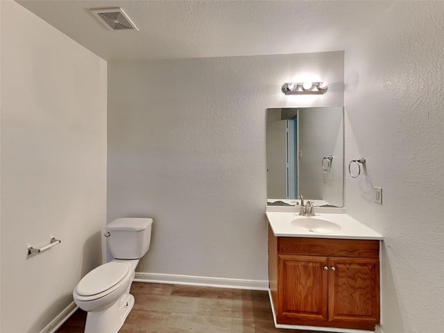 9626 Eaglewood Glen Trail, Sugar Land, TX 77498