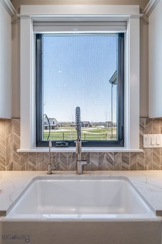 950 White Horse Loop, Bozeman, MT 59718