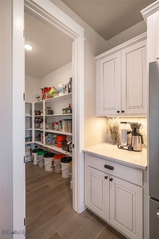 950 White Horse Loop, Bozeman, MT 59718