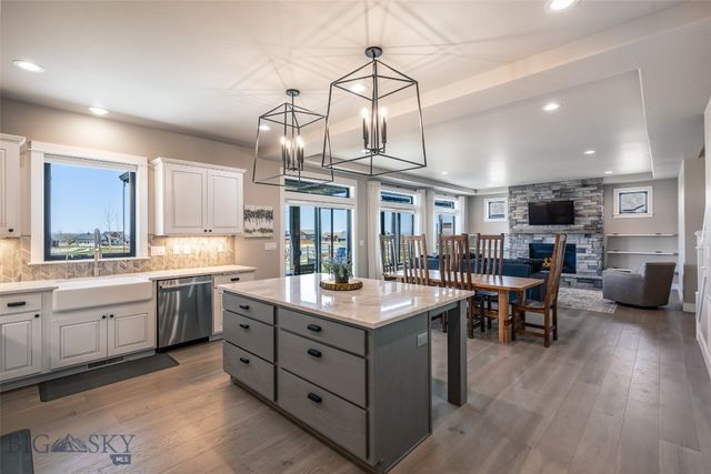950 White Horse Loop, Bozeman, MT 59718