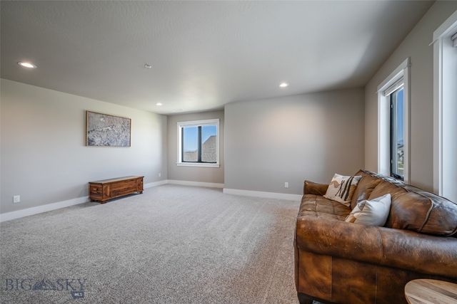 950 White Horse Loop, Bozeman, MT 59718