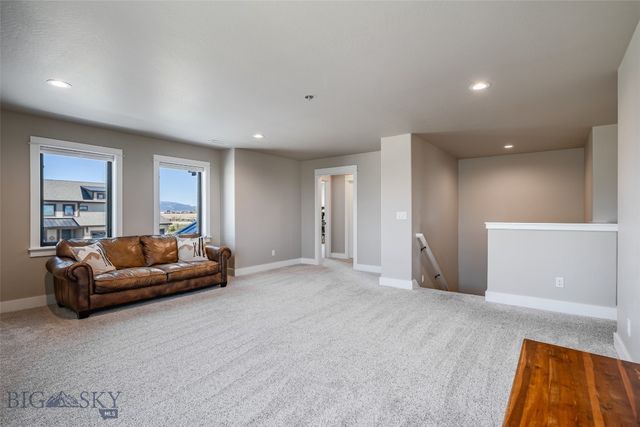 950 White Horse Loop, Bozeman, MT 59718