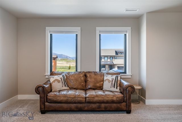 950 White Horse Loop, Bozeman, MT 59718