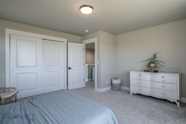 950 White Horse Loop, Bozeman, MT 59718