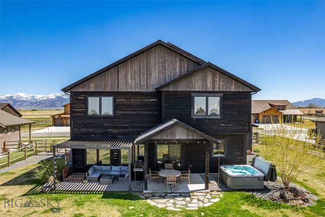 950 White Horse Loop, Bozeman, MT 59718