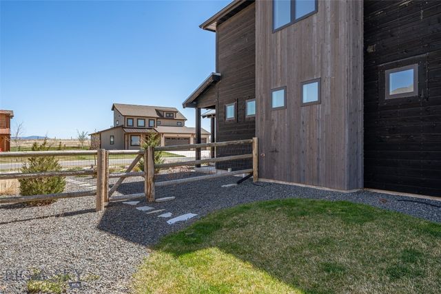 950 White Horse Loop, Bozeman, MT 59718