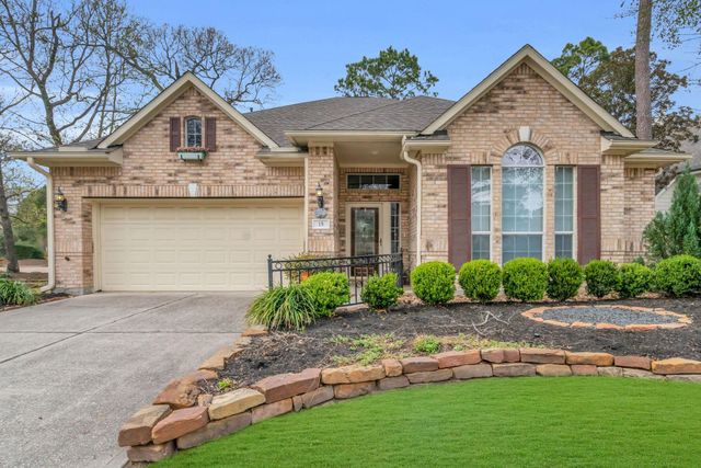 15 E Royal Mews, Conroe, TX 77384