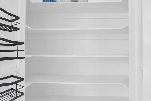 15 E Royal Mews, Conroe, TX 77384