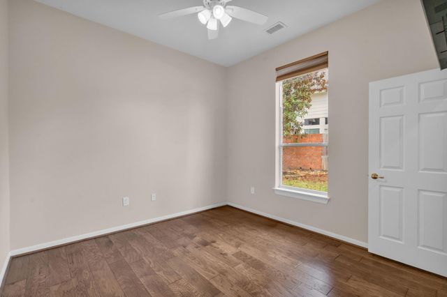 15 E Royal Mews, Conroe, TX 77384