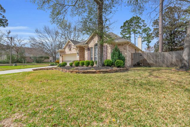 15 E Royal Mews, Conroe, TX 77384