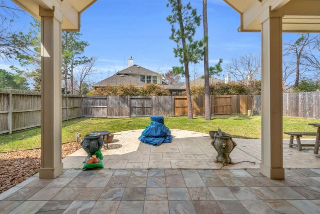 15 E Royal Mews, Conroe, TX 77384