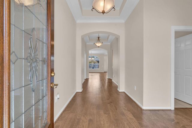 15 E Royal Mews, Conroe, TX 77384