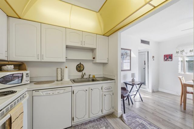 374 Tuscany G G, Delray Beach, FL 33446