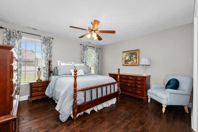 2308 Foxworth Ct, Murfreesboro, TN 37127